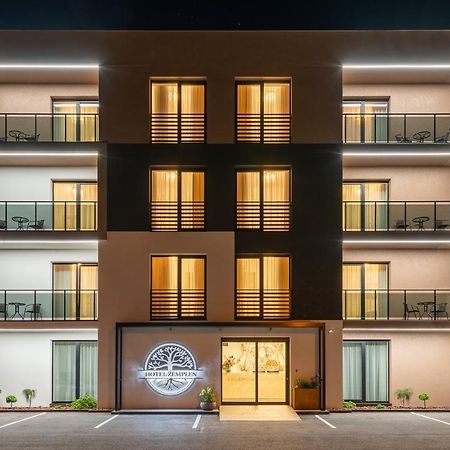 Hotel Zemplen Michalovce Dış mekan fotoğraf