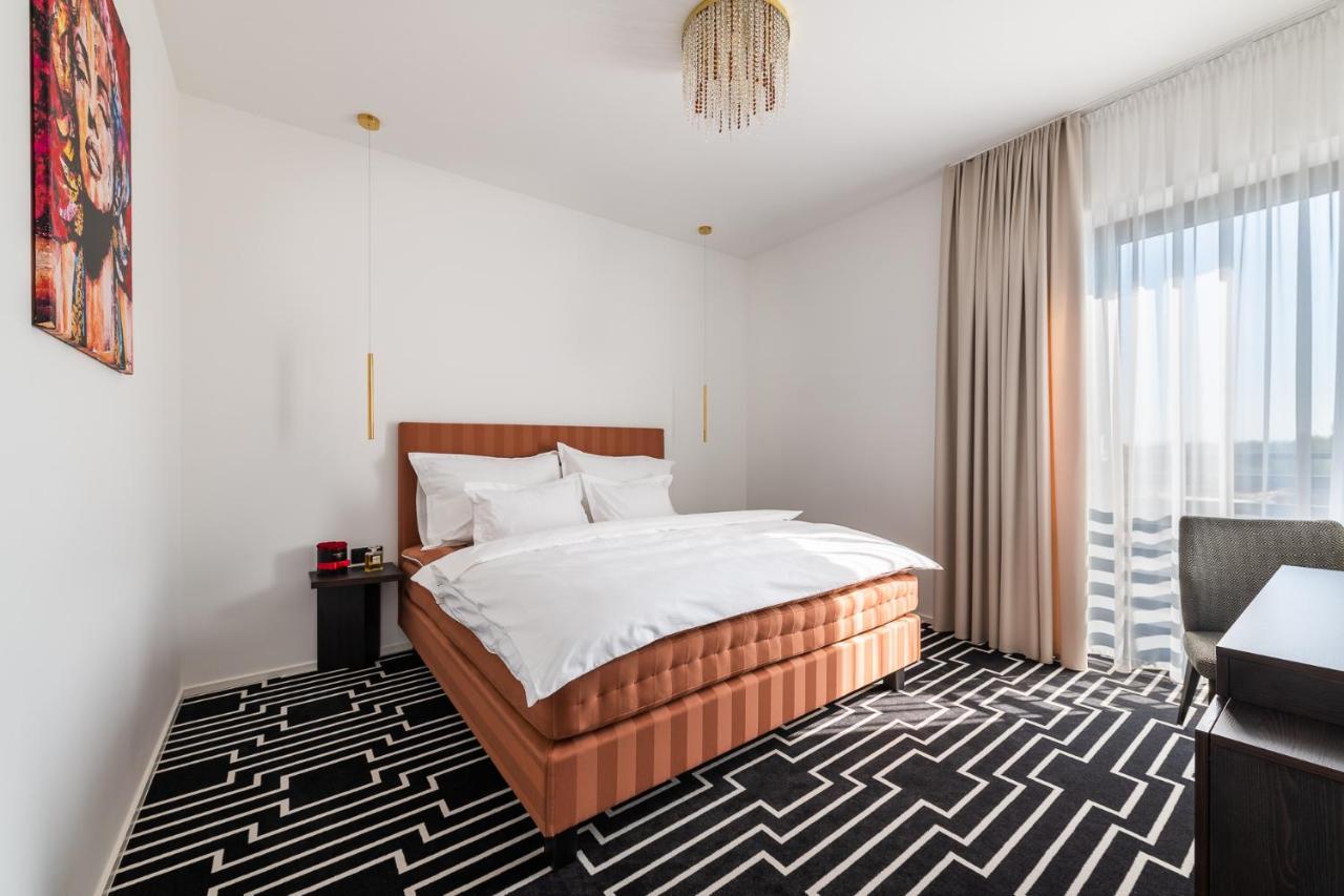 Hotel Zemplen Michalovce Dış mekan fotoğraf