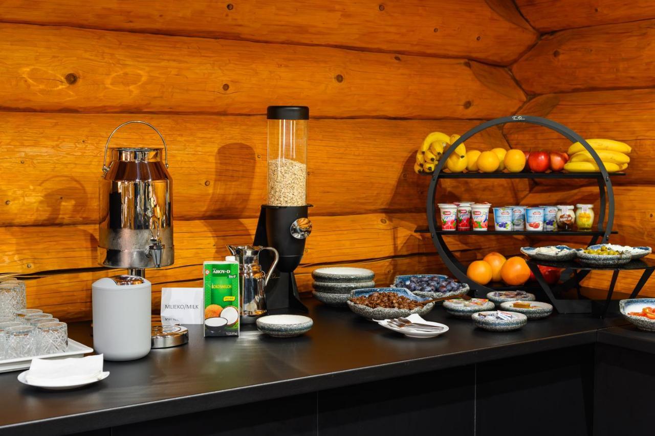 Hotel Zemplen Michalovce Dış mekan fotoğraf